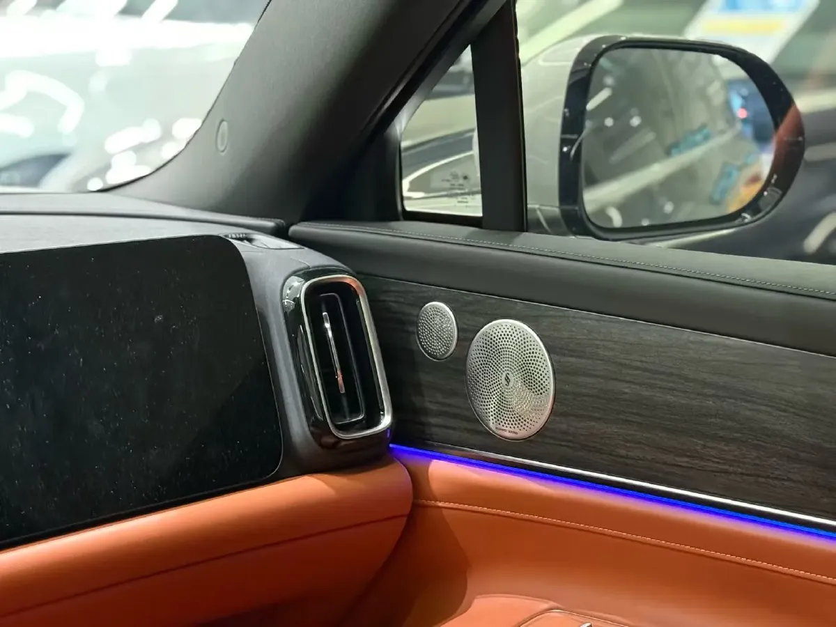 2024 AITO AITO M9 1.5T 152HP L4 REEV 42KWH,autocango,china used car exporter,china ev exporter,chinese used car exporter,chinese used ev exporter