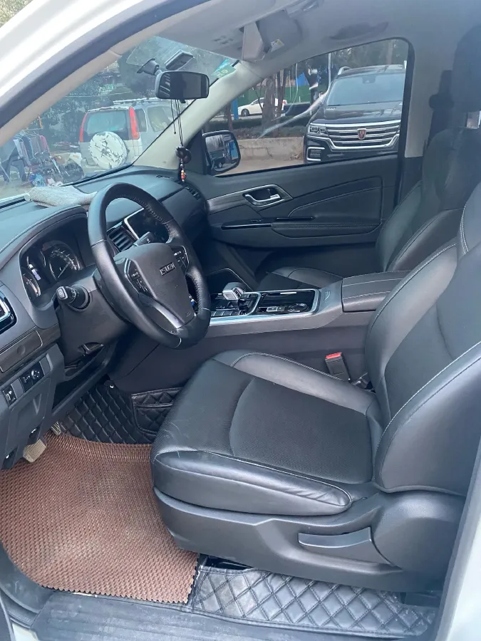 2022 Isuzu LingTuo 2.0T 220HP L4 8AT,autocango,china used car exporter,china ev exporter,chinese used car exporter,chinese used ev exporter