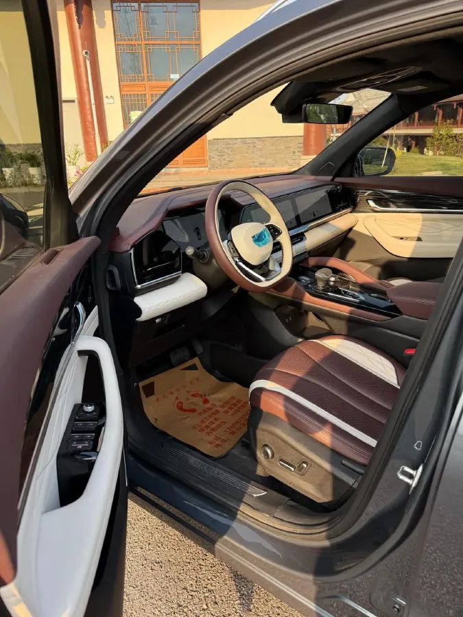 2021 Geely Monjaro 2.0T 218HP L4 7DCT,autocango,china used car exporter,china ev exporter,chinese used car exporter,chinese used ev exporter