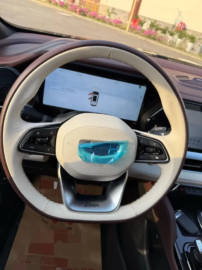 2021 Geely Monjaro 2.0T 218HP L4 7DCT,autocango,china used car exporter,china ev exporter,chinese used car exporter,chinese used ev exporter