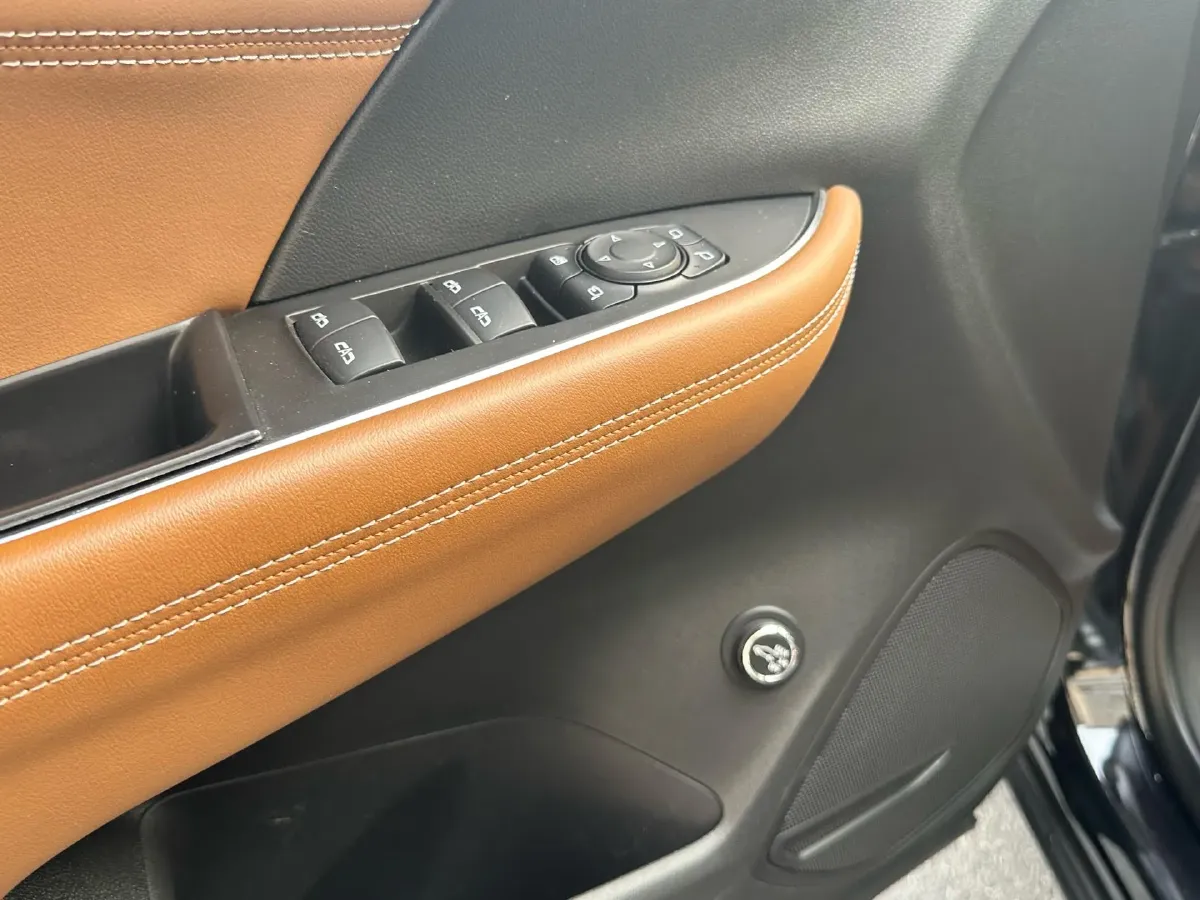 2020 Buick EnvisionS 2.0T 237HP L4 9AT,autocango,china used car exporter,china ev exporter,chinese used car exporter,chinese used ev exporter