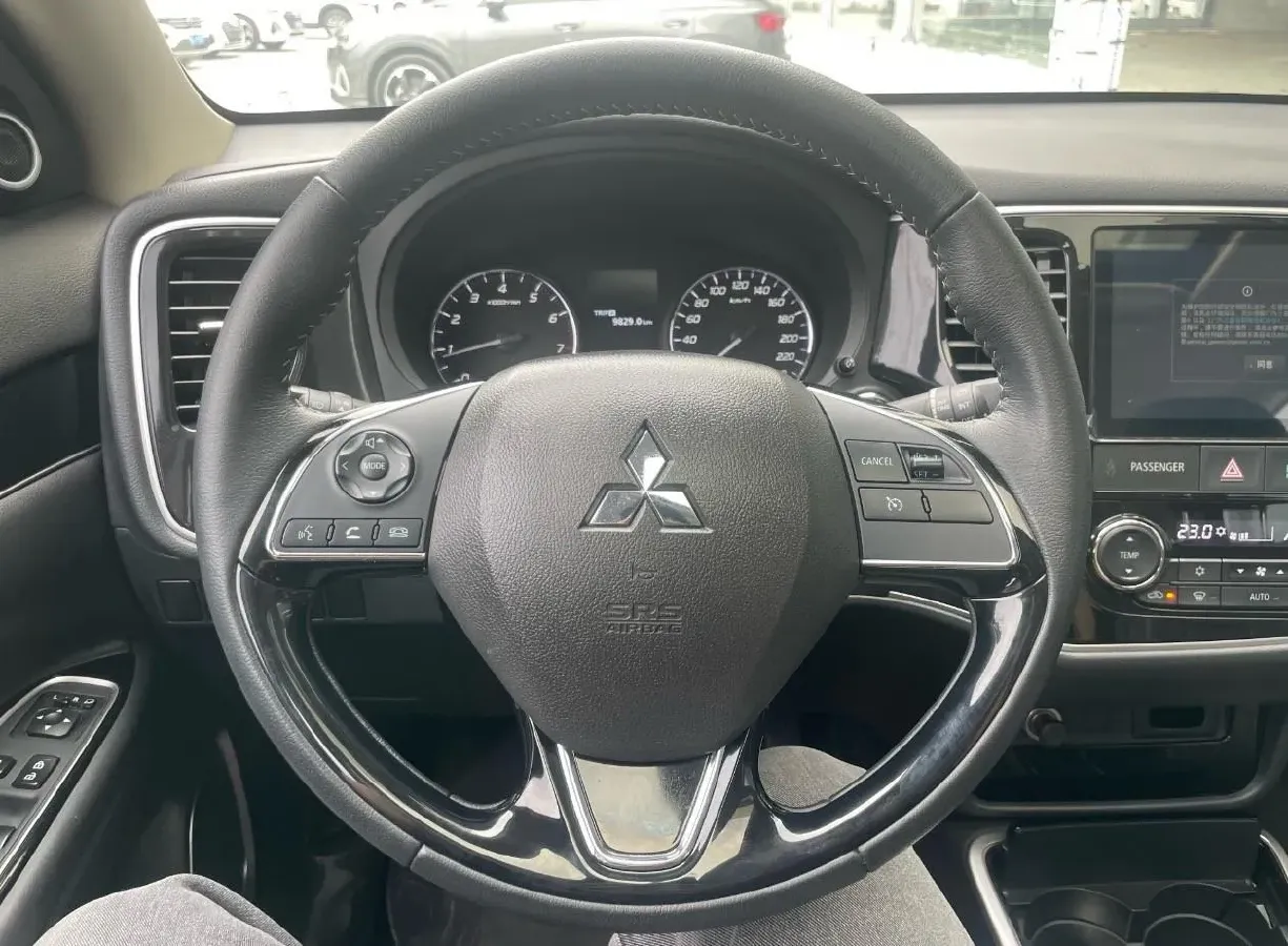 2021 Mitsubishi Outlander 2.0L 166HP L4 CVT,autocango,china used car exporter,china ev exporter,chinese used car exporter,chinese used ev exporter