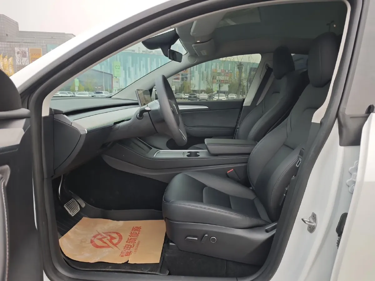 2024 Iveco OuSheng BEV 77.28KWH,autocango,china used car exporter,china ev exporter,chinese used car exporter,chinese used ev exporter