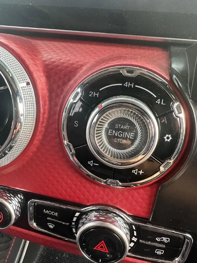 2018 Beijing BJ40 2.3T 250HP L4 6AT,autocango,china used car exporter,china ev exporter,chinese used car exporter,chinese used ev exporter