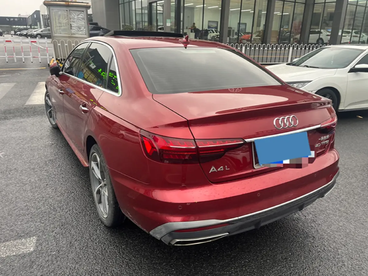 2020 Audi A4L 2.0T 190HP L4 7DCT,autocango,china used car exporter,china ev exporter,chinese used car exporter,chinese used ev exporter