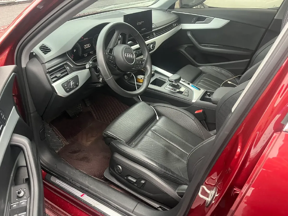 2020 Audi A4L 2.0T 190HP L4 7DCT,autocango,china used car exporter,china ev exporter,chinese used car exporter,chinese used ev exporter