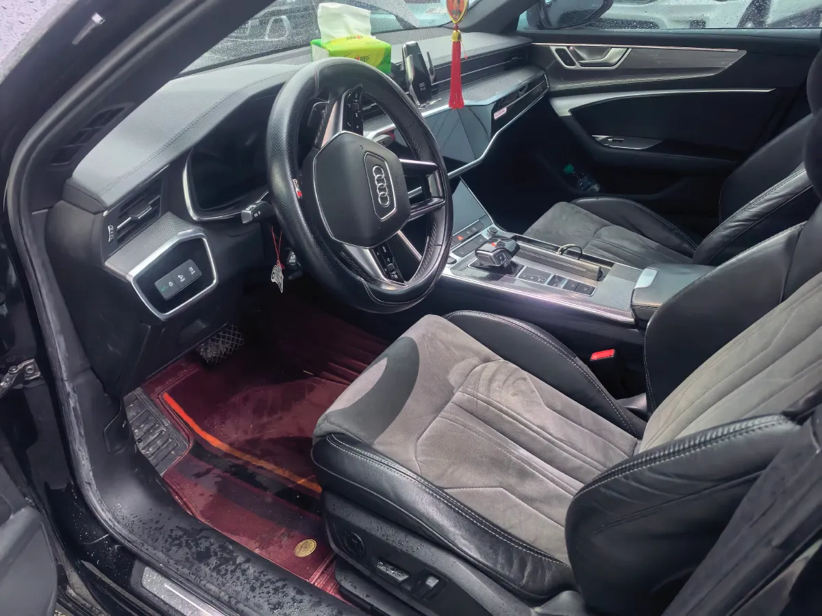2021 Audi A6L 2.0T 224HP L4 7DCT,autocango,china used car exporter,china ev exporter,chinese used car exporter,chinese used ev exporter