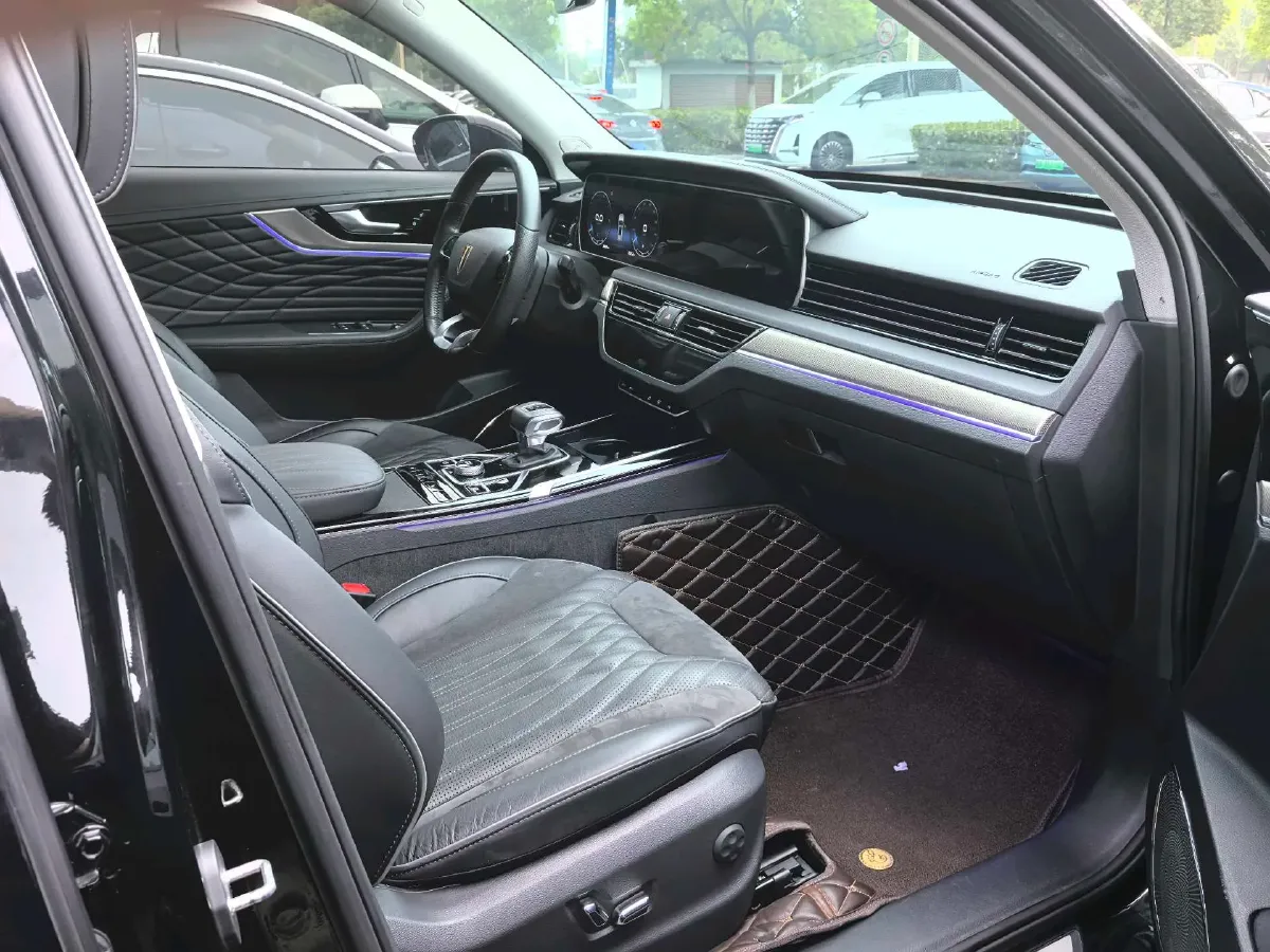 2022 HongQi HS5 2.0T 224HP L4 6AT,autocango,china used car exporter,china ev exporter,chinese used car exporter,chinese used ev exporter