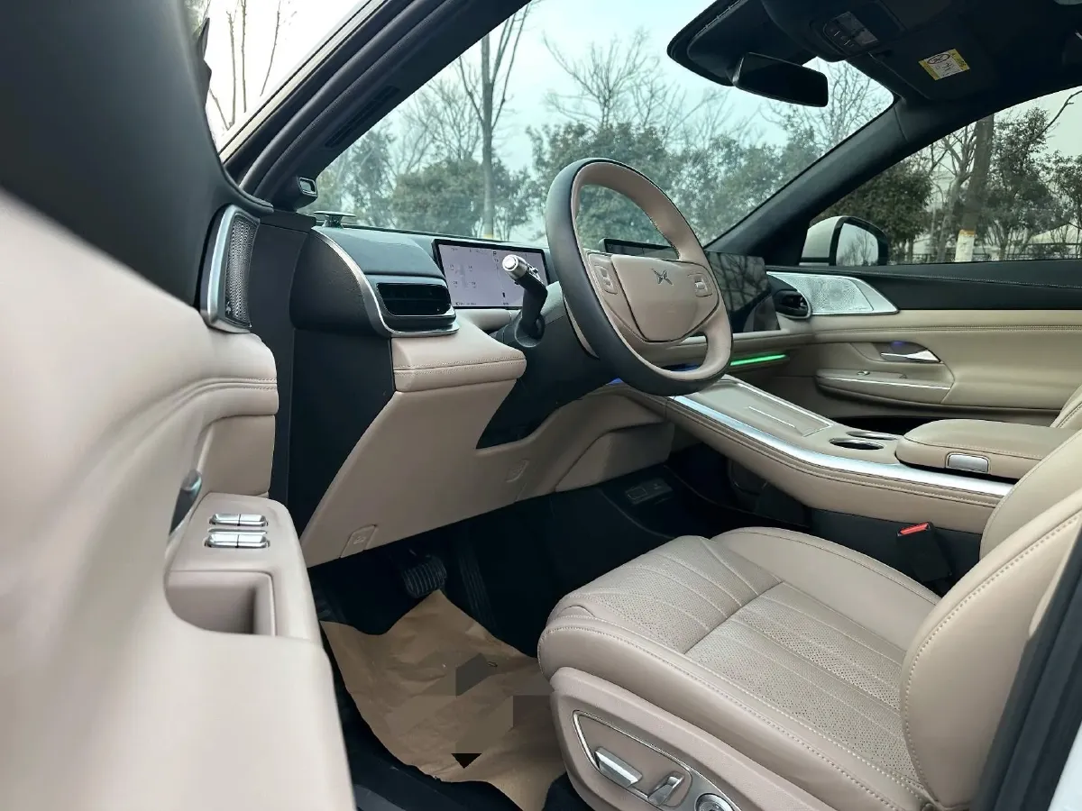 2025 Xpeng G9 BEV 79KWH,autocango,china used car exporter,china ev exporter,chinese used car exporter,chinese used ev exporter