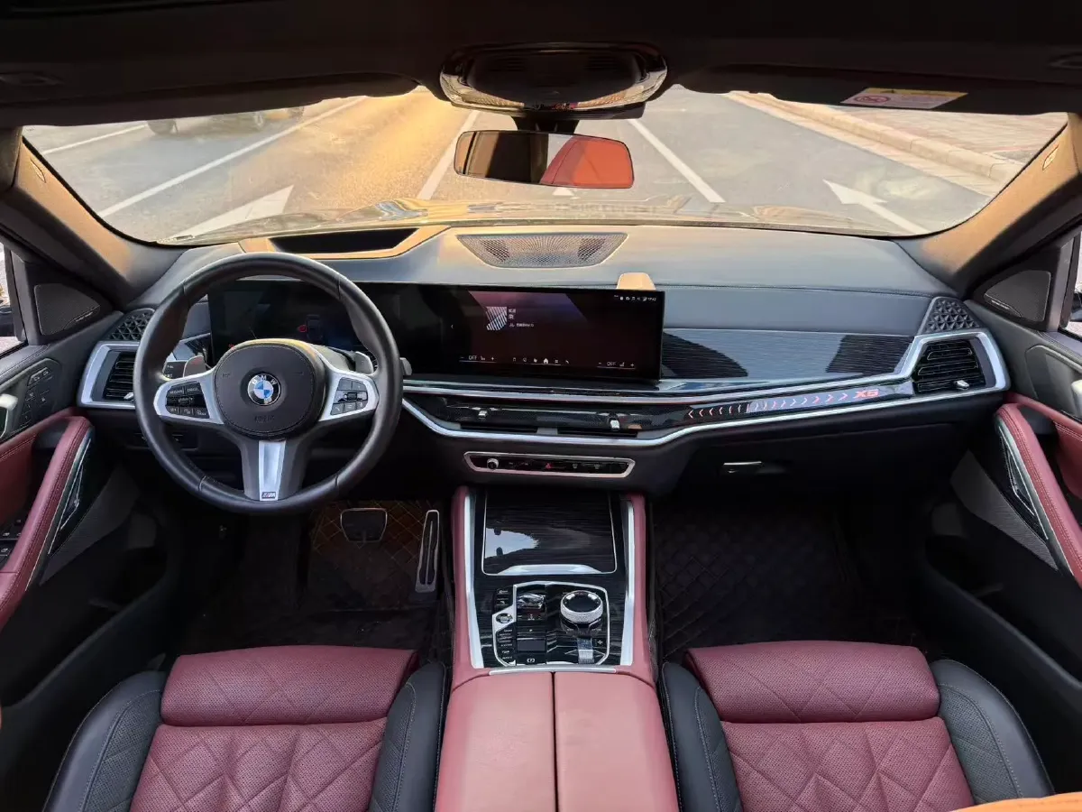 2023 BMW X6 3.0T 381HP L6 8AT,autocango,china used car exporter,china ev exporter,chinese used car exporter,chinese used ev exporter