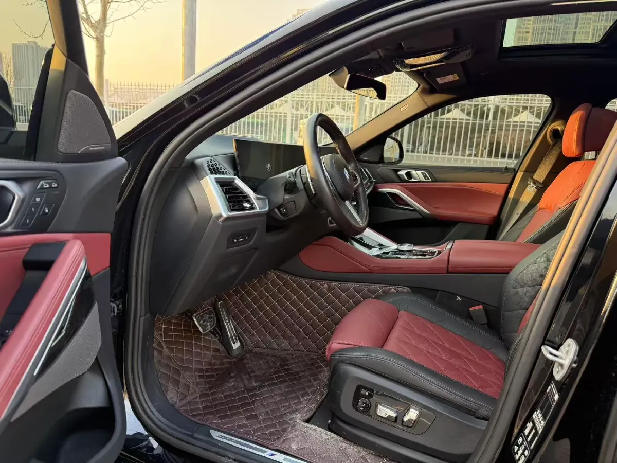 2023 BMW X6 3.0T 381HP L6 8AT,autocango,china used car exporter,china ev exporter,chinese used car exporter,chinese used ev exporter