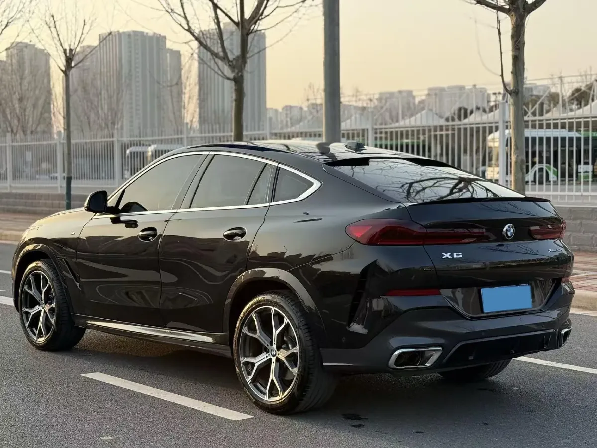 2023 BMW X6 3.0T 381HP L6 8AT,autocango,china used car exporter,china ev exporter,chinese used car exporter,chinese used ev exporter