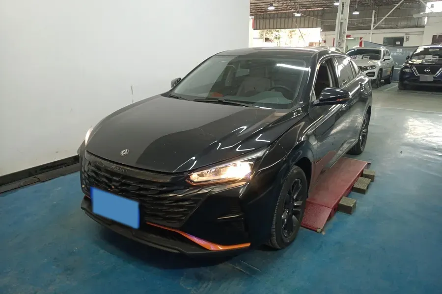 2023 DongFeng Aeolus YiXuan 1.5L 125HP L4 6DCT,autocango,china used car exporter,china ev exporter,chinese used car exporter,chinese used ev exporter