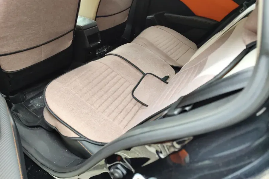 2023 DongFeng Aeolus YiXuan 1.5L 125HP L4 6DCT,autocango,china used car exporter,china ev exporter,chinese used car exporter,chinese used ev exporter