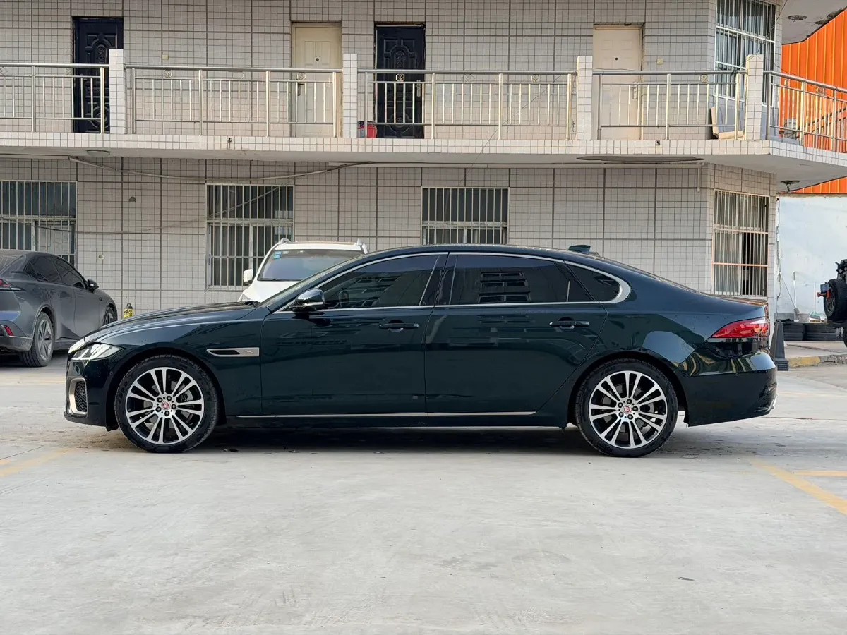 2024 Jaguar XFL 2.0T 250HP L4 8AT,autocango,china used car exporter,china ev exporter,chinese used car exporter,chinese used ev exporter
