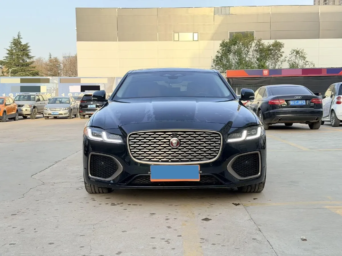 2024 Jaguar XFL 2.0T 250HP L4 8AT,autocango,china used car exporter,china ev exporter,chinese used car exporter,chinese used ev exporter