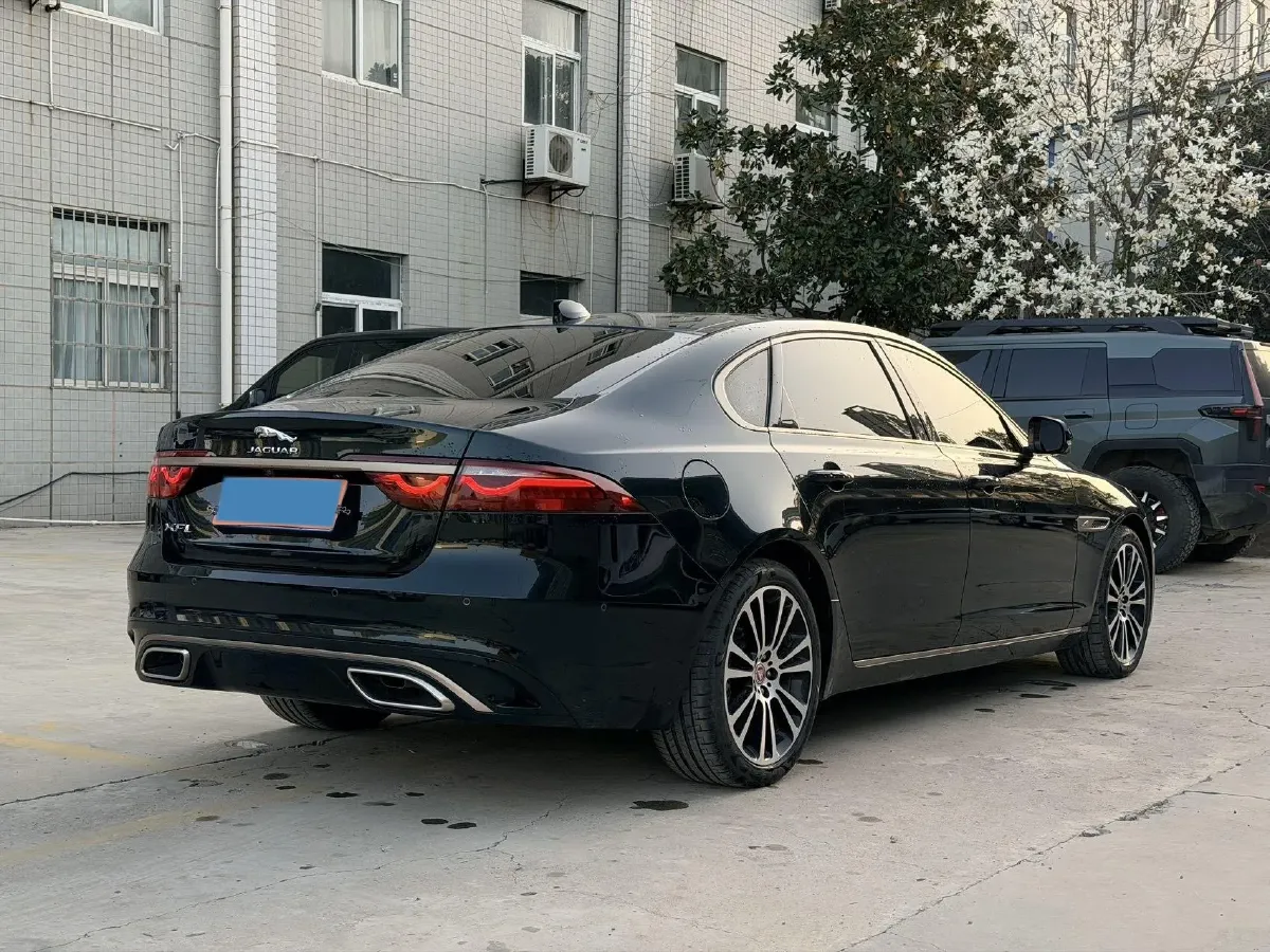 2024 Jaguar XFL 2.0T 250HP L4 8AT,autocango,china used car exporter,china ev exporter,chinese used car exporter,chinese used ev exporter