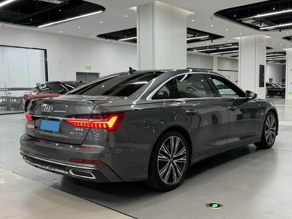 2019 Mercedes-Benz E Class 1.5T 184HP L4 9AT,autocango,china used car exporter,china ev exporter,chinese used car exporter,chinese used ev exporter