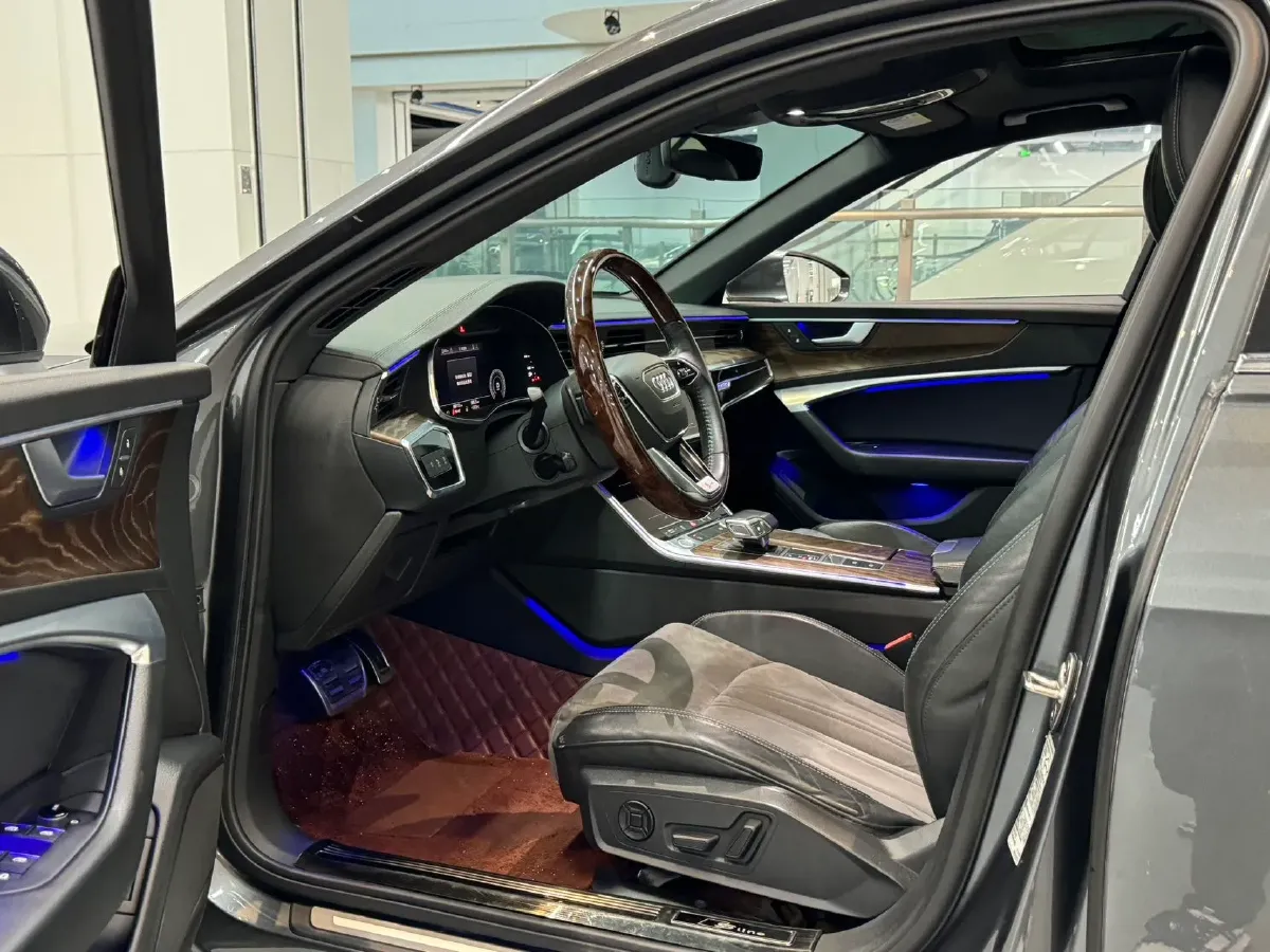 2019 Mercedes-Benz E Class 1.5T 184HP L4 9AT,autocango,china used car exporter,china ev exporter,chinese used car exporter,chinese used ev exporter