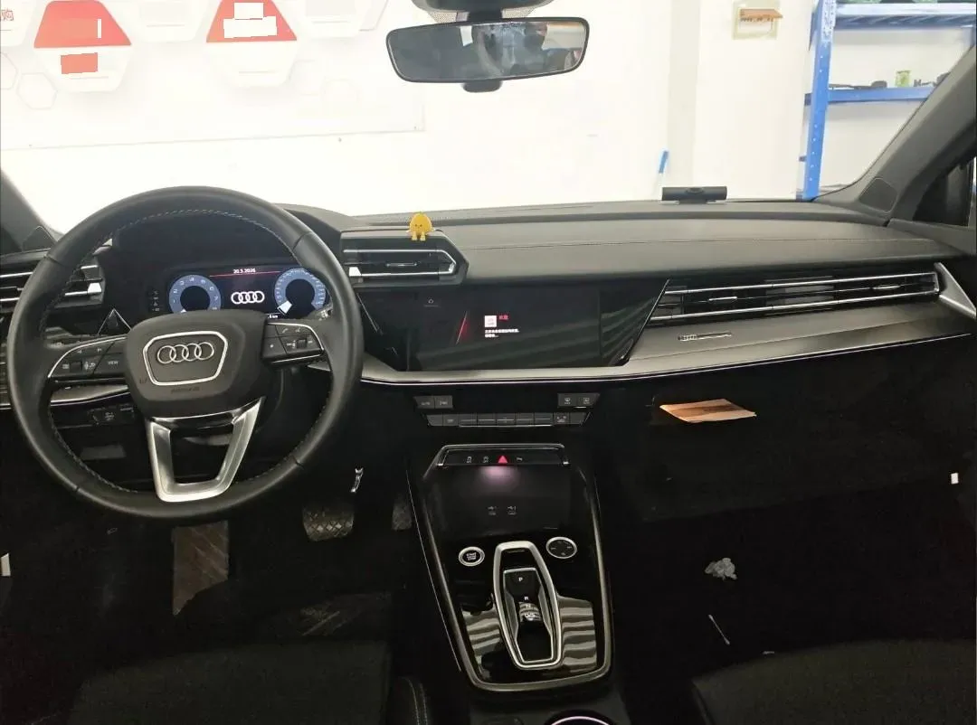2025 Audi A3 1.5T 160HP L4 7DCT,autocango,china used car exporter,china ev exporter,chinese used car exporter,chinese used ev exporter