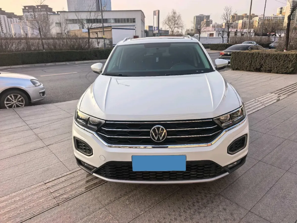 2022 Volkswagen T-Roc 1.4T 150HP L4 7DCT,autocango,china used car exporter,china ev exporter,chinese used car exporter,chinese used ev exporter