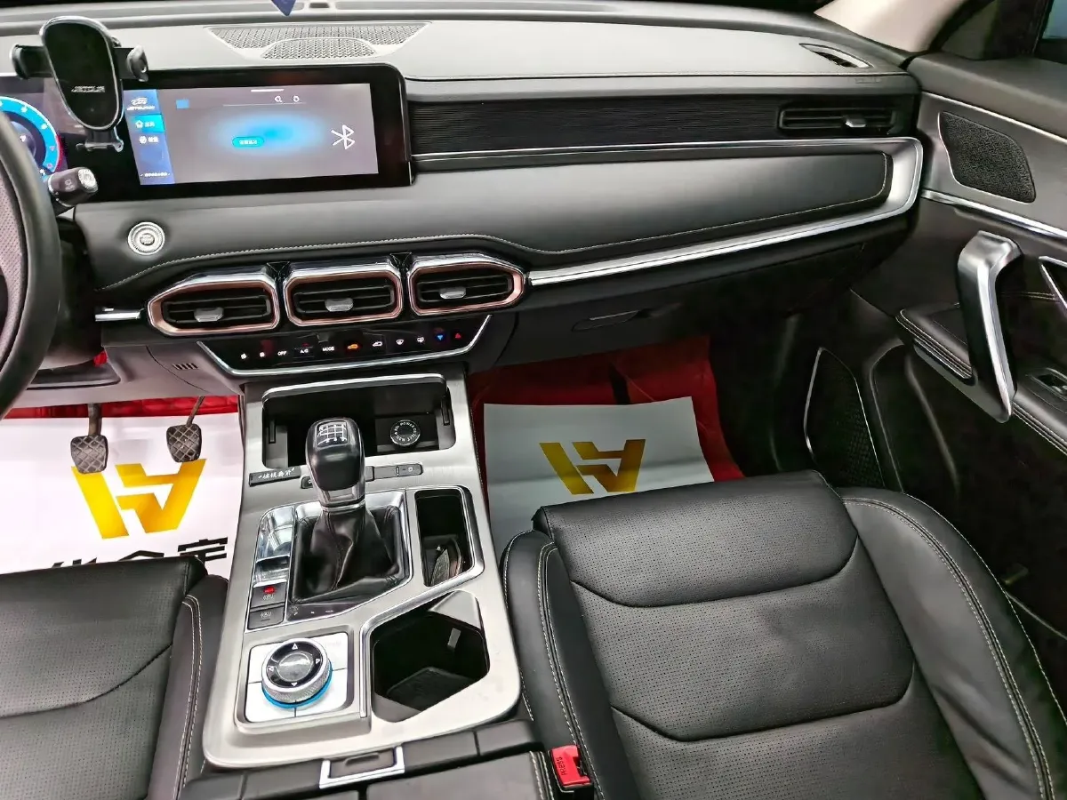 2021 Jetour X70 Plus 1.5T 156HP L4 6MT,autocango,china used car exporter,china ev exporter,chinese used car exporter,chinese used ev exporter