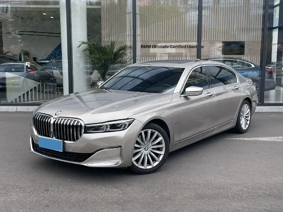 2021 BMW 7 Series 2.0T 265HP L4 8AT,autocango,china used car exporter,china ev exporter,chinese used car exporter,chinese used ev exporter