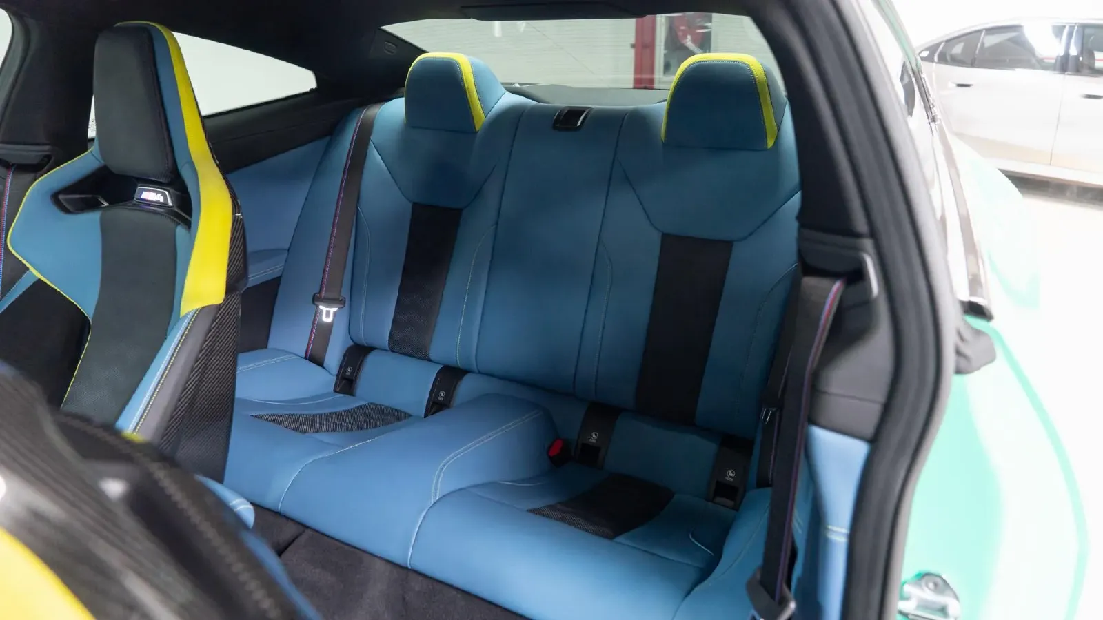 2021 BMW M4 3.0T 510HP L6 8AT,autocango,china used car exporter,china ev exporter,chinese used car exporter,chinese used ev exporter