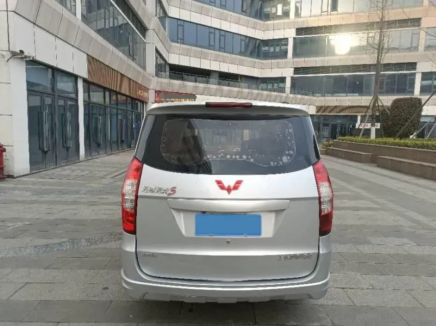 2016 WuLing HongGuang 1.5L 112HP L4 5MT,autocango,china used car exporter,china ev exporter,chinese used car exporter,chinese used ev exporter
