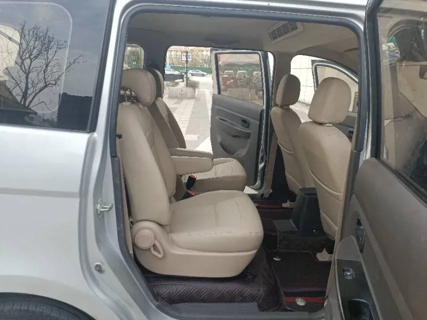 2016 WuLing HongGuang 1.5L 112HP L4 5MT,autocango,china used car exporter,china ev exporter,chinese used car exporter,chinese used ev exporter