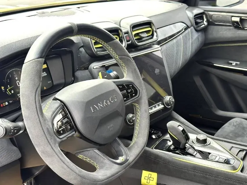 2019 LYNK&CO 03 2.0T 254HP L4 8AT,autocango,china used car exporter,china ev exporter,chinese used car exporter,chinese used ev exporter