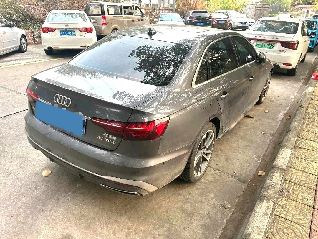2023 Audi A4L 2.0T 190HP L4 7DCT,autocango,china used car exporter,china ev exporter,chinese used car exporter,chinese used ev exporter