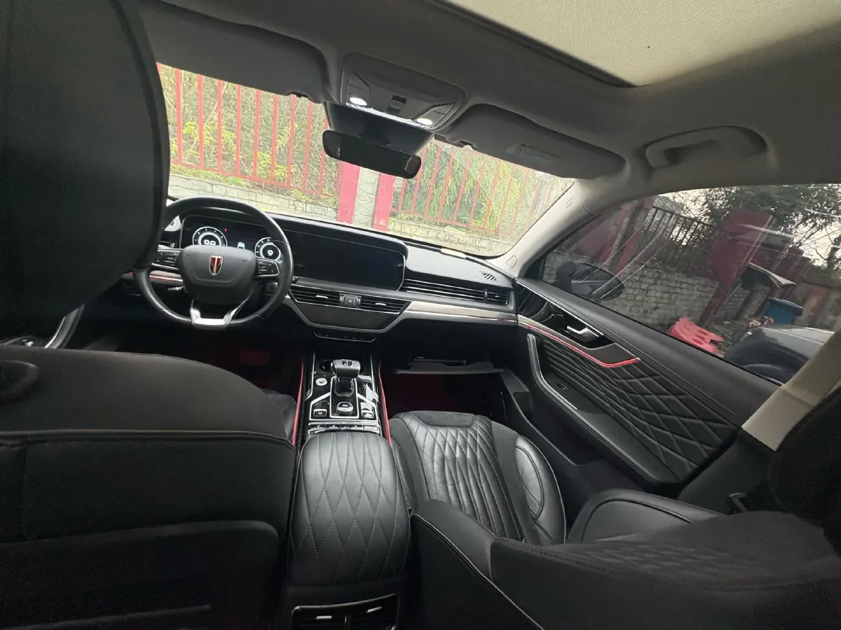 2022 HongQi HS5 2.0T 224HP L4 6AT,autocango,china used car exporter,china ev exporter,chinese used car exporter,chinese used ev exporter