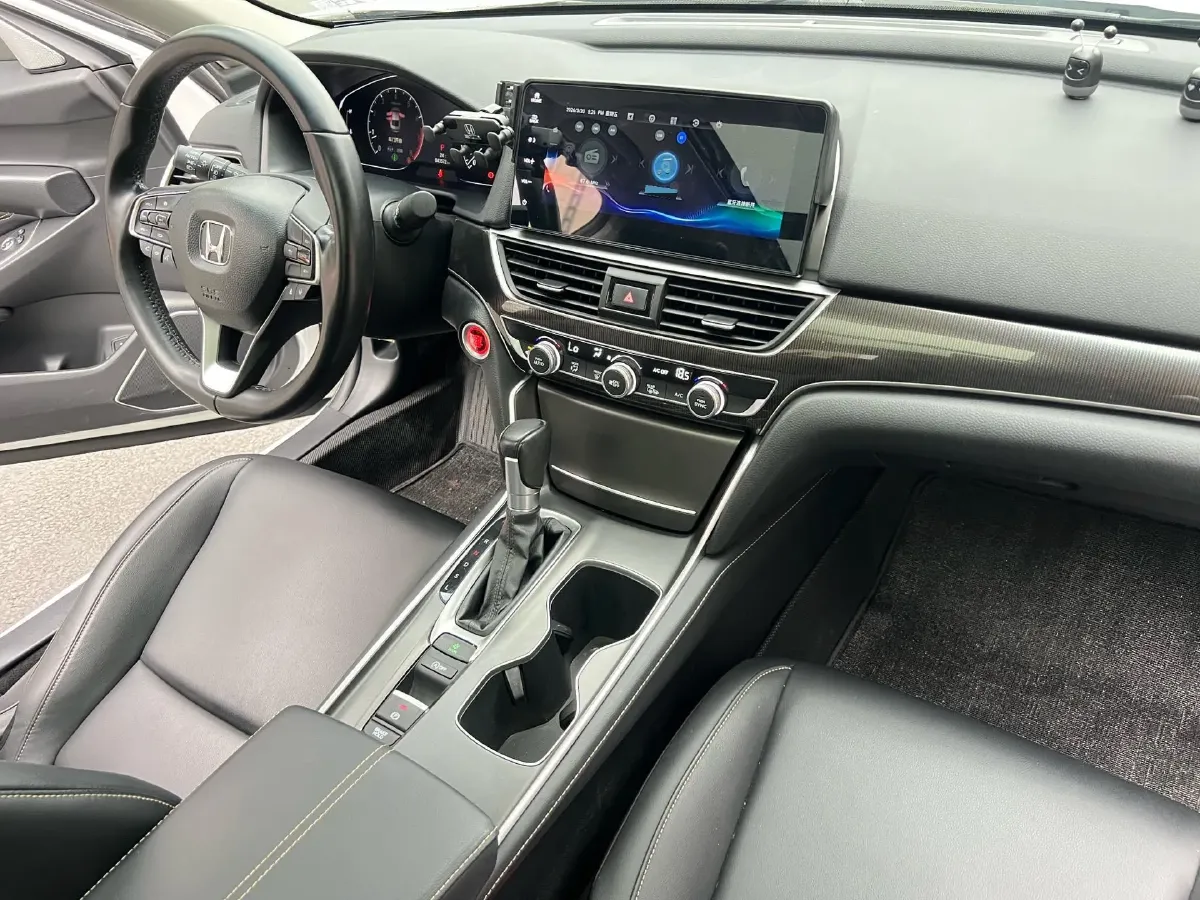 2022 Honda Accord 1.5T 194HP L4 CVT,autocango,china used car exporter,china ev exporter,chinese used car exporter,chinese used ev exporter
