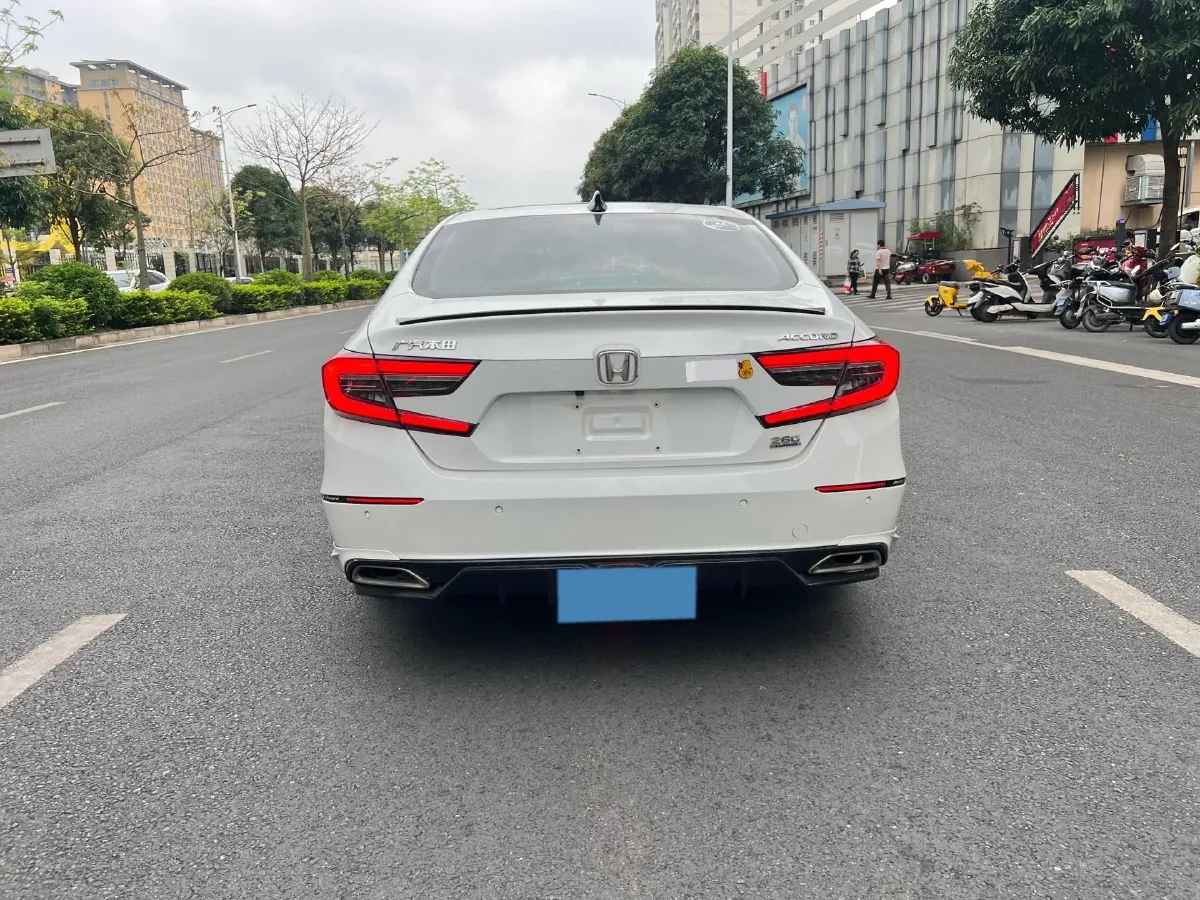2022 Honda Accord 1.5T 194HP L4 CVT,autocango,china used car exporter,china ev exporter,chinese used car exporter,chinese used ev exporter