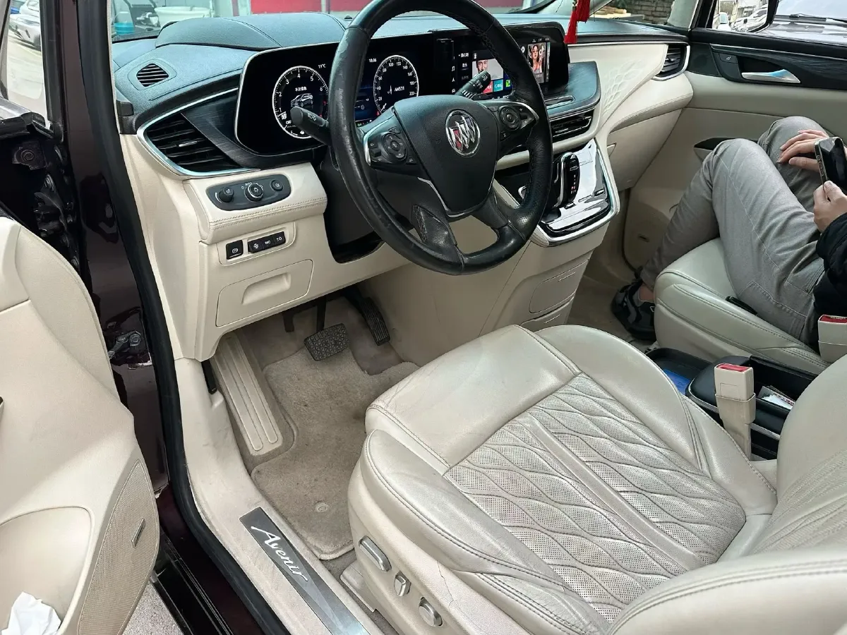 2020 Buick GL8 2.0T 237HP L4 9AT,autocango,china used car exporter,china ev exporter,chinese used car exporter,chinese used ev exporter