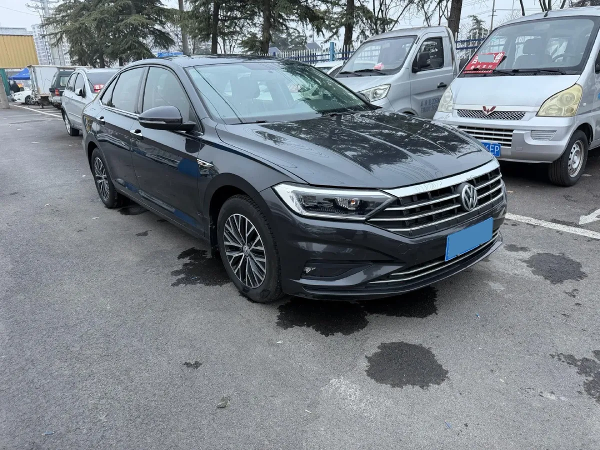 2019 Jeep Renegade 1.3T 173HP L4 7DCT,autocango,china used car exporter,china ev exporter,chinese used car exporter,chinese used ev exporter