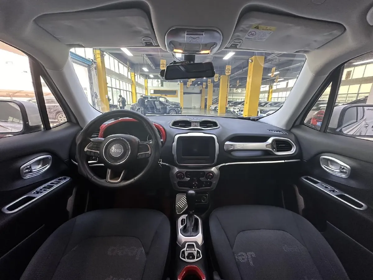 2018 Jeep Renegade 1.4T 150HP L4 7DCT,autocango,china used car exporter,china ev exporter,chinese used car exporter,chinese used ev exporter