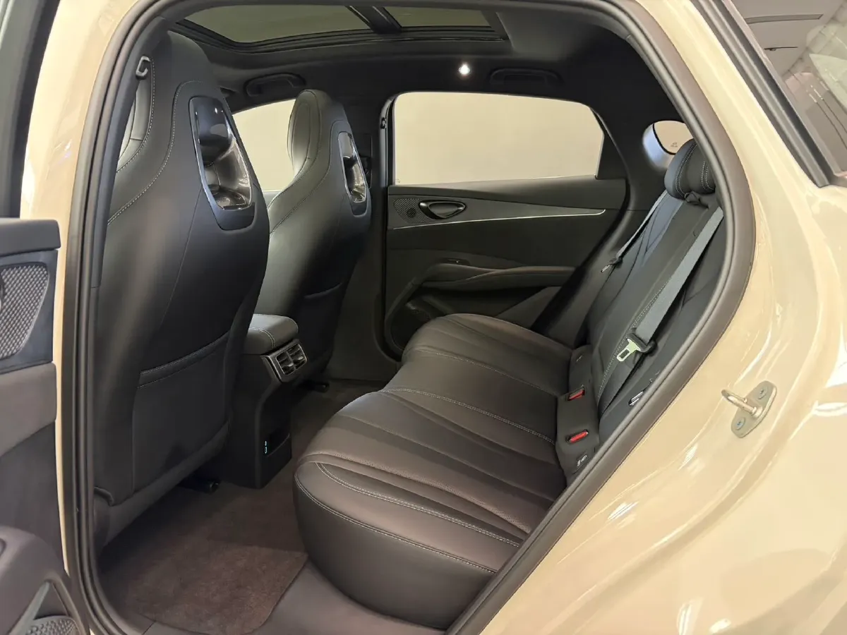 2025 BYD Seal 06 1.5L 101HP L4 E-CVT PHEV 15.87KWH,autocango,china used car exporter,china ev exporter,chinese used car exporter,chinese used ev exporter