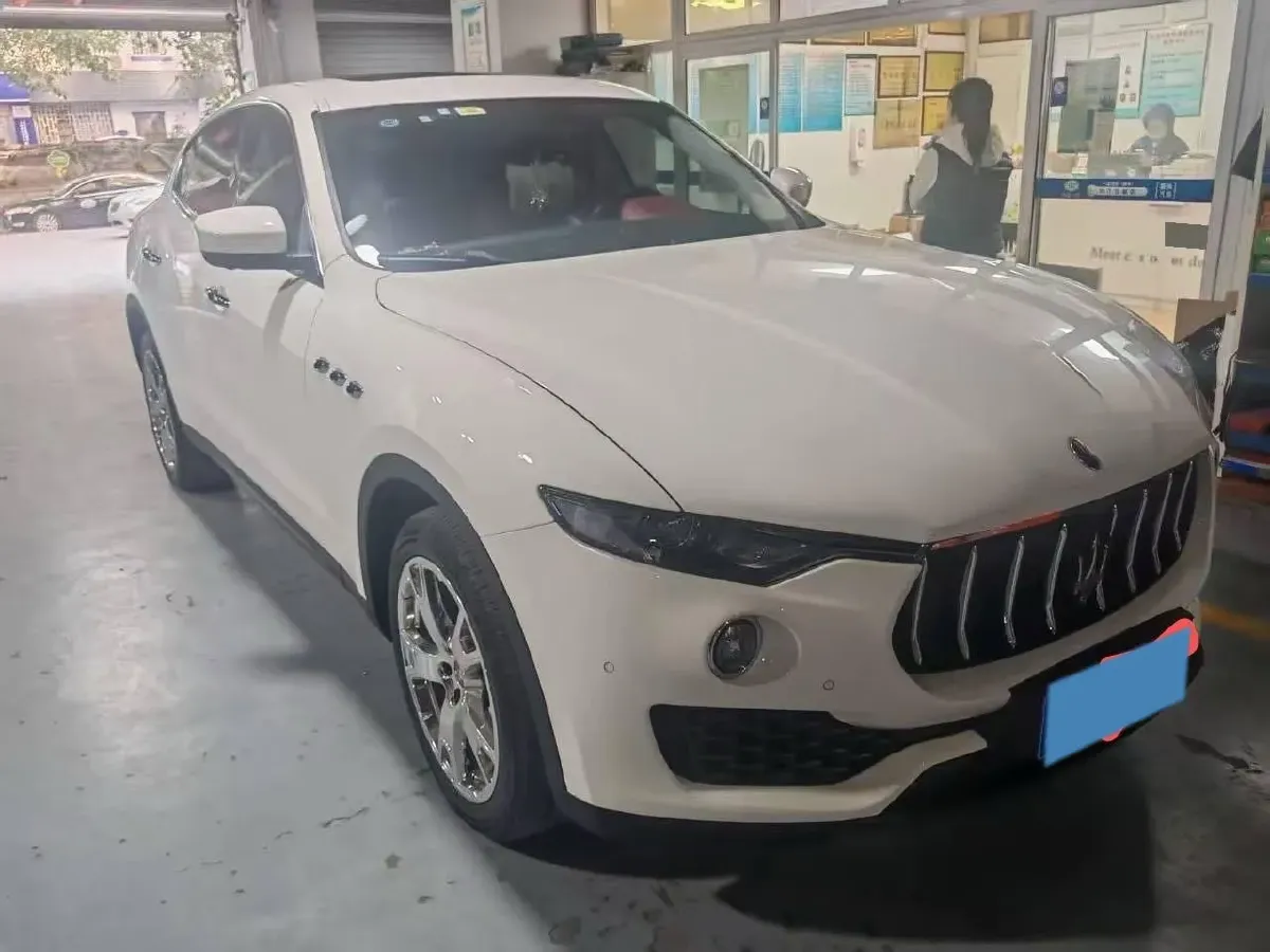 2018 Maserati Levante 3.0T 350HP V6 8AT,autocango,china used car exporter,china ev exporter,chinese used car exporter,chinese used ev exporter