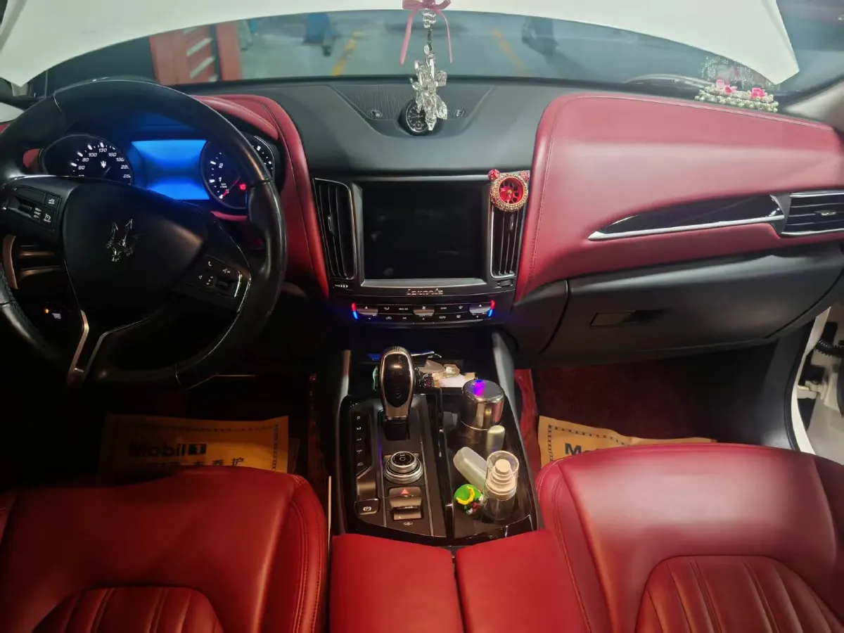 2018 Maserati Levante 3.0T 350HP V6 8AT,autocango,china used car exporter,china ev exporter,chinese used car exporter,chinese used ev exporter