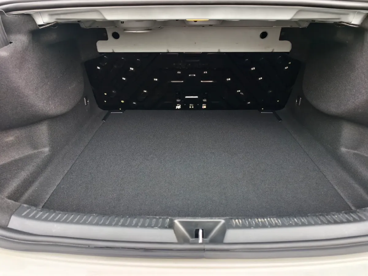 2021 Mercedes-Benz A Class 1.3T 136HP L4 7DCT,autocango,china used car exporter,china ev exporter,chinese used car exporter,chinese used ev exporter