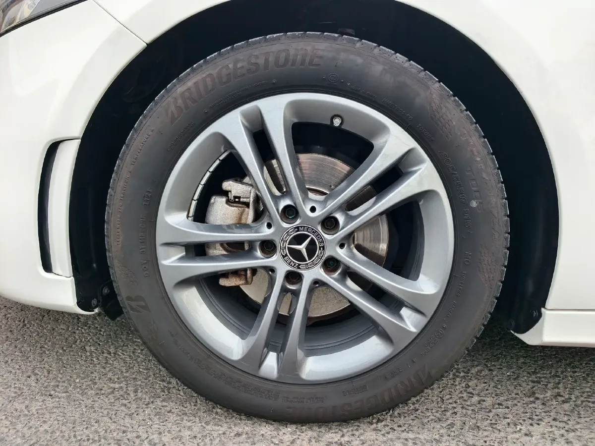 2021 Mercedes-Benz A Class 1.3T 136HP L4 7DCT,autocango,china used car exporter,china ev exporter,chinese used car exporter,chinese used ev exporter