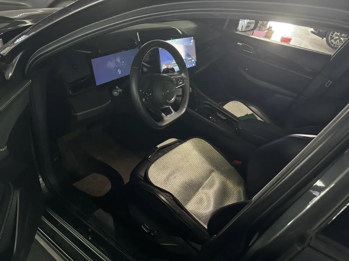 2023 LYNK&CO 03 2.0T 254HP L4 7DCT,autocango,china used car exporter,china ev exporter,chinese used car exporter,chinese used ev exporter