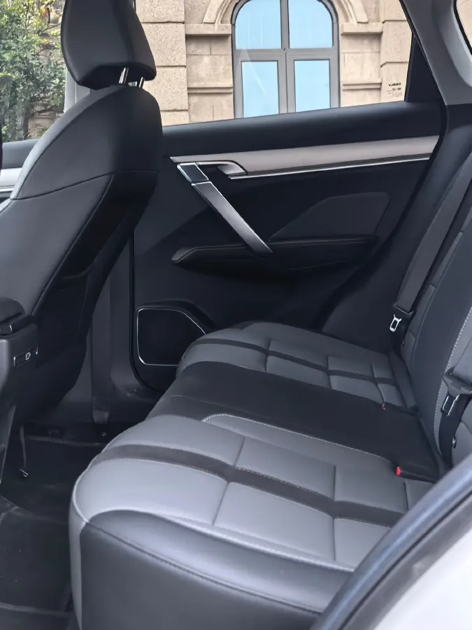 2024 Geely Coolray 1.5T 181HP L4 7DCT,autocango,china used car exporter,china ev exporter,chinese used car exporter,chinese used ev exporter