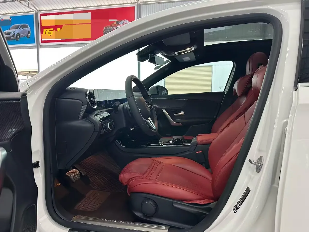 2019 Mercedes-Benz A Class 1.3T 163HP L4 7DCT,autocango,china used car exporter,china ev exporter,chinese used car exporter,chinese used ev exporter