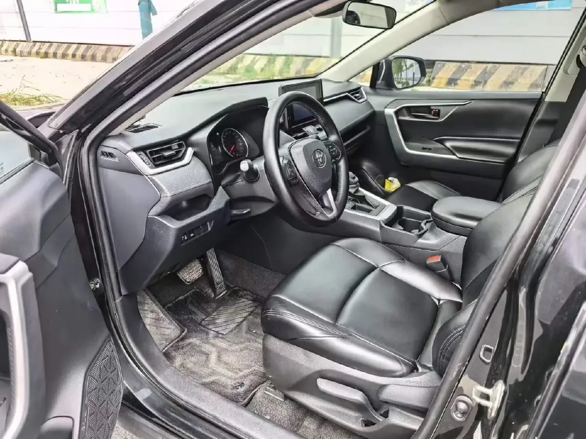 2021 Toyota RAV4 2.0L 171HP L4 CVT,autocango,china used car exporter,china ev exporter,chinese used car exporter,chinese used ev exporter