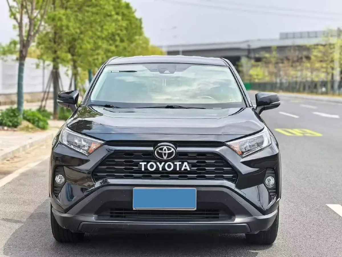2021 Toyota RAV4 2.0L 171HP L4 CVT,autocango,china used car exporter,china ev exporter,chinese used car exporter,chinese used ev exporter