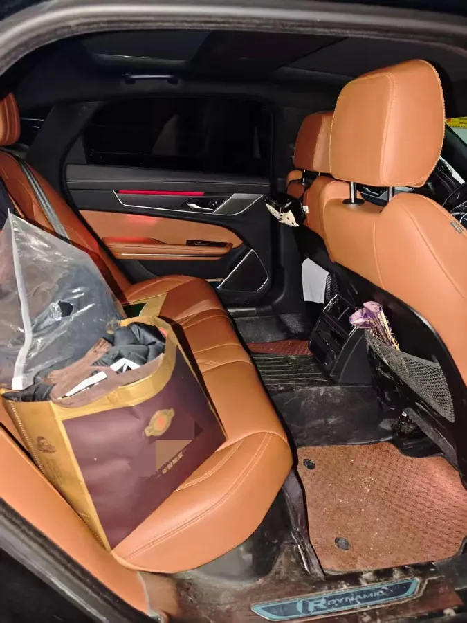 2021 Jaguar XFL 2.0T 250HP L4 8AT,autocango,china used car exporter,china ev exporter,chinese used car exporter,chinese used ev exporter