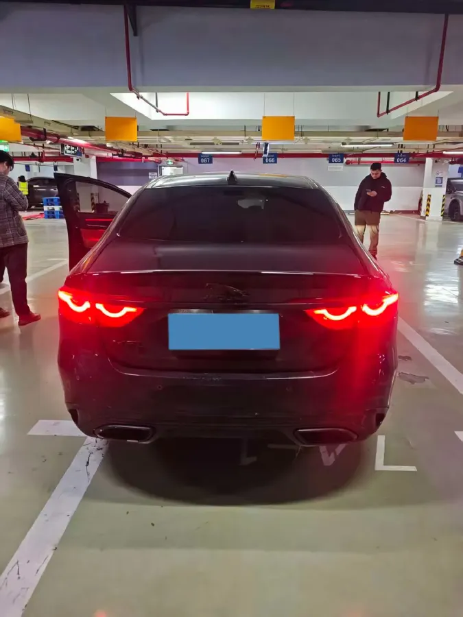 2021 Jaguar XFL 2.0T 250HP L4 8AT,autocango,china used car exporter,china ev exporter,chinese used car exporter,chinese used ev exporter